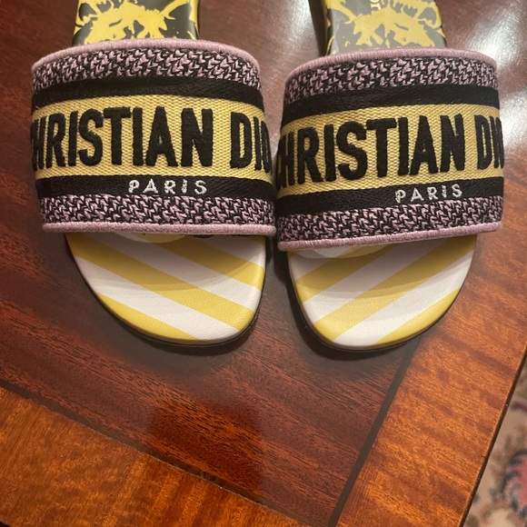 Summer 22 Dior slide sandals - Picture 4 of 4